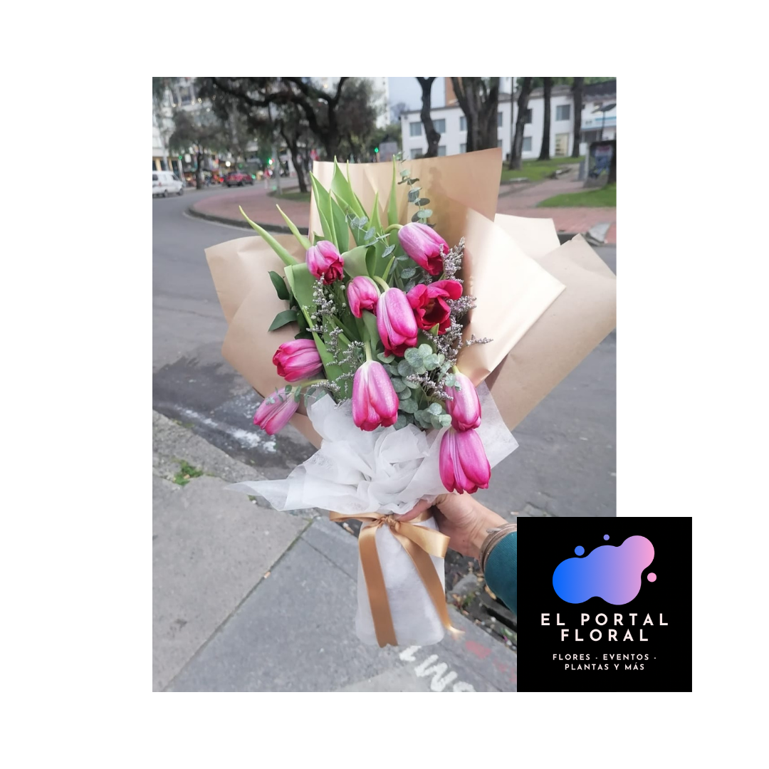 BOUQUET TULIPANES FUCSIA